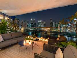 Business Traveler's Haven: Deluxe Holiday Homes, Dubai